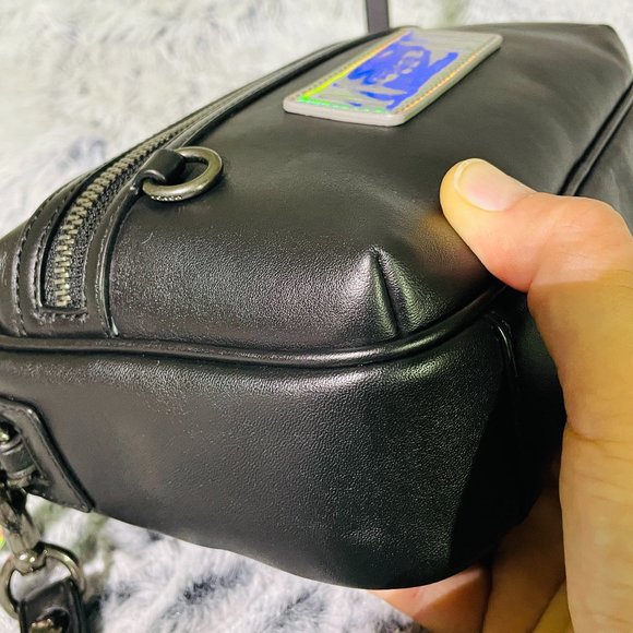 BNWT - COACH TERRAIN POUCH IN BLACK W/REFLECTIVE DETAILS (F79777) - Picture 7 of 15